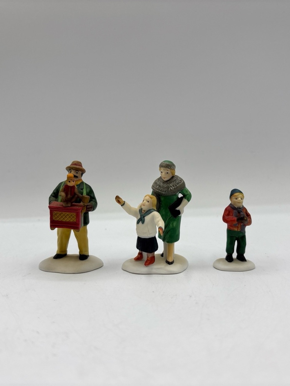 Department 56 1989 Vintage Heritage Village Organ Grinder Set Of 3 59579 Retired